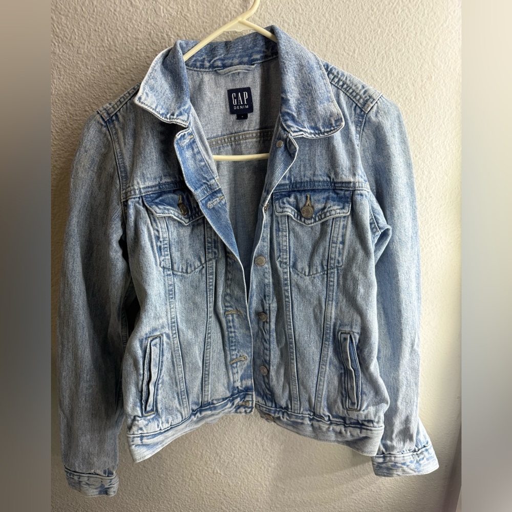 GAP Women's Faded Blue Jean Jacket